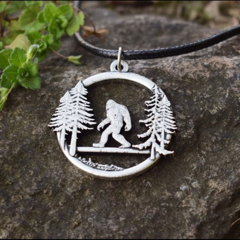 Unisex Bigfoot Pendant Necklace